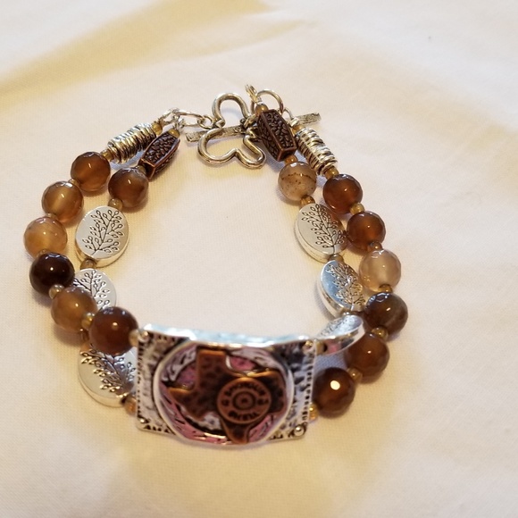 Jewelry - Picture 2 of 8